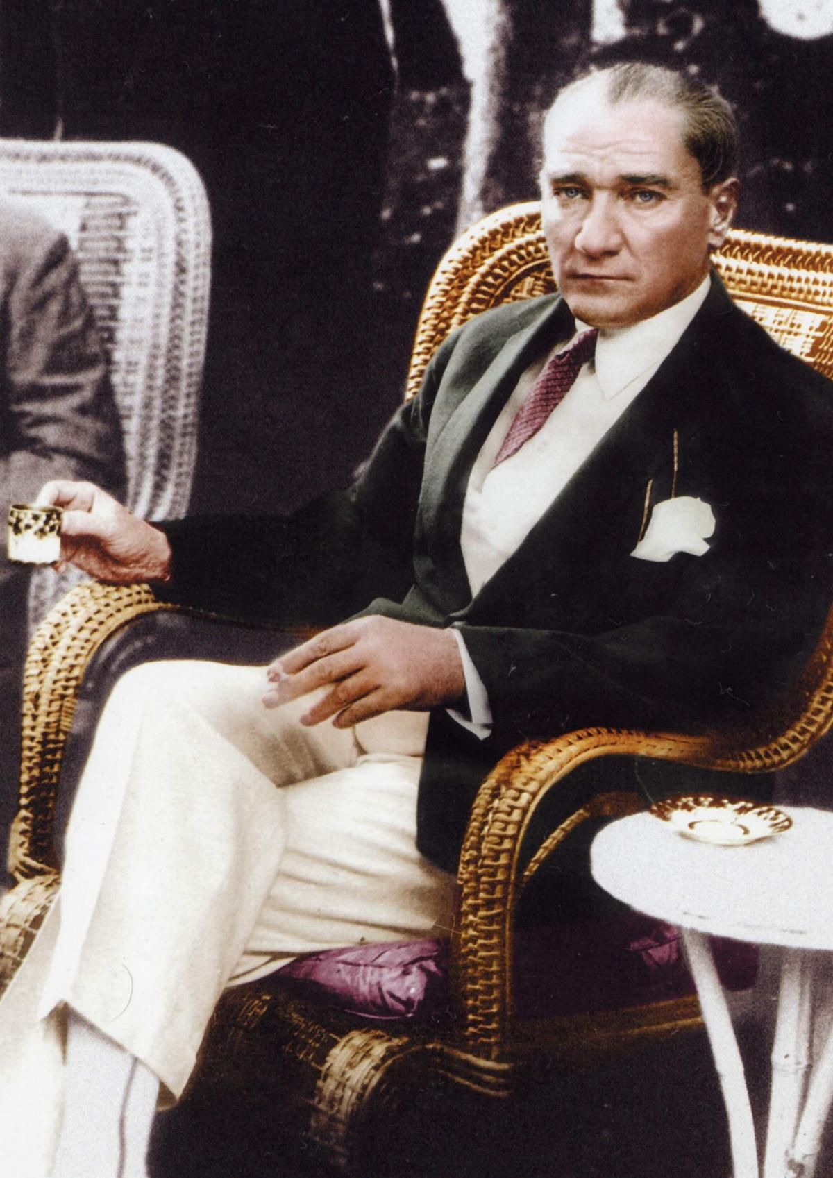 renkli-ataturk-fotograflari-6ca9cc