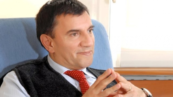 ustun-dokmen-in-hirsizlar-cikisi-egitimcileri-6922951_x_7436_o