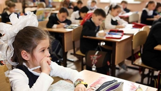 Yeni Eğitim Sistemi Kız Çocuklarını Eğitimin Dışına İtti