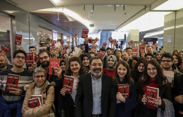 1520602665_AHMETUMIT05-640x407