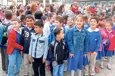 Yeni Nesil Kimin Eseri Acaba?
