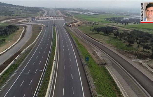Evdeki yurttaş, yola köprüye para ödüyor