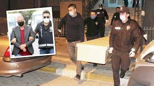 Çilingirle eve girip, eşini katletti
