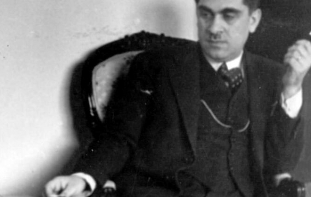 Ne güzel bakanımızdın sen Hasan Âli Yücel